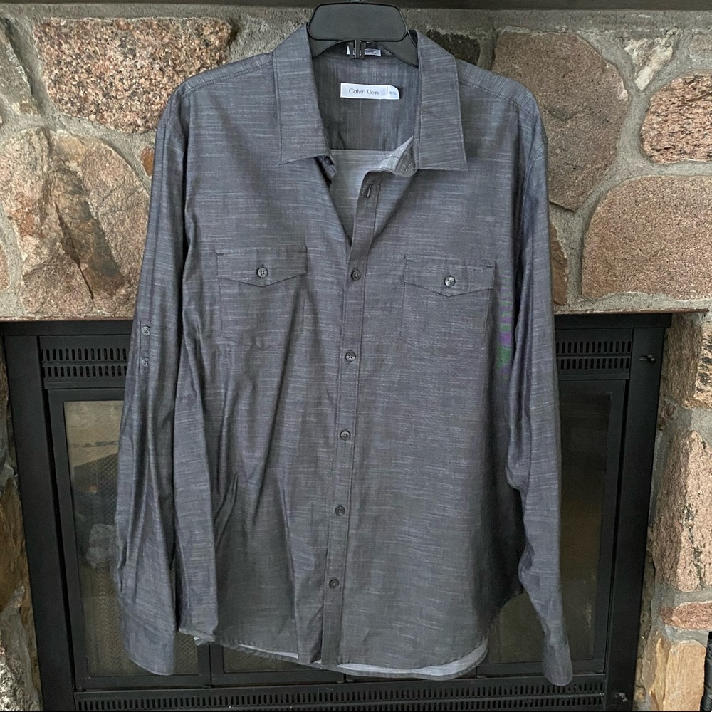 Men’s Calvin Klein button down shirt